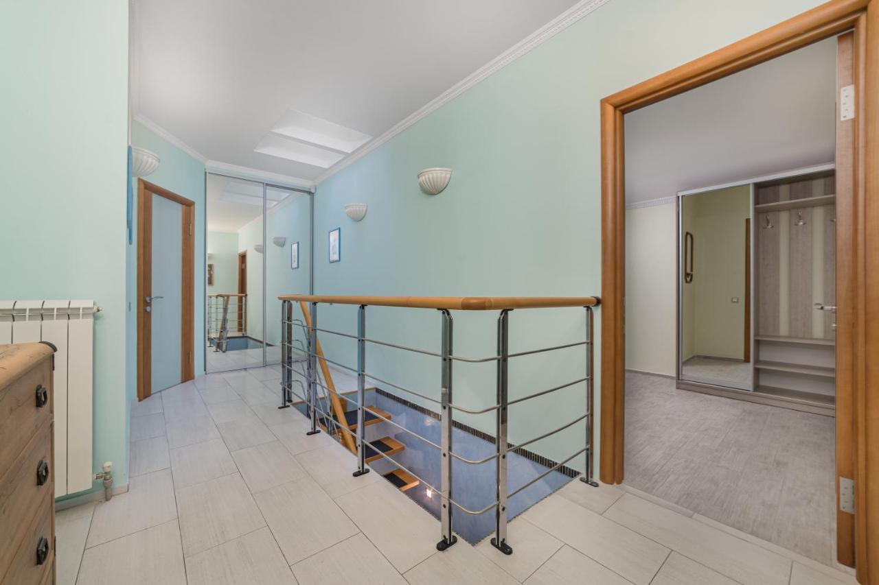 Classical Deribasivska 3-Bedrooms Apartment Odessa Extérieur photo