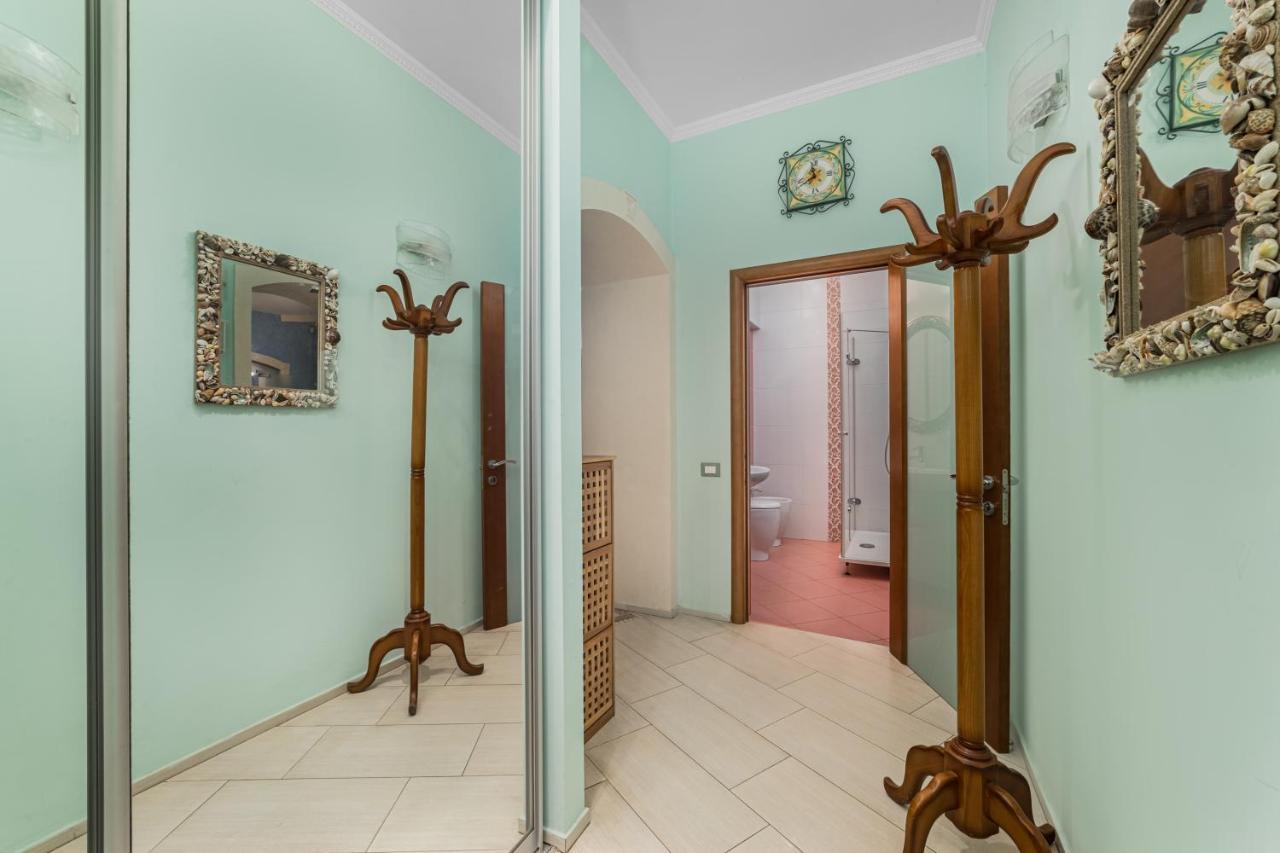 Classical Deribasivska 3-Bedrooms Apartment Odessa Extérieur photo